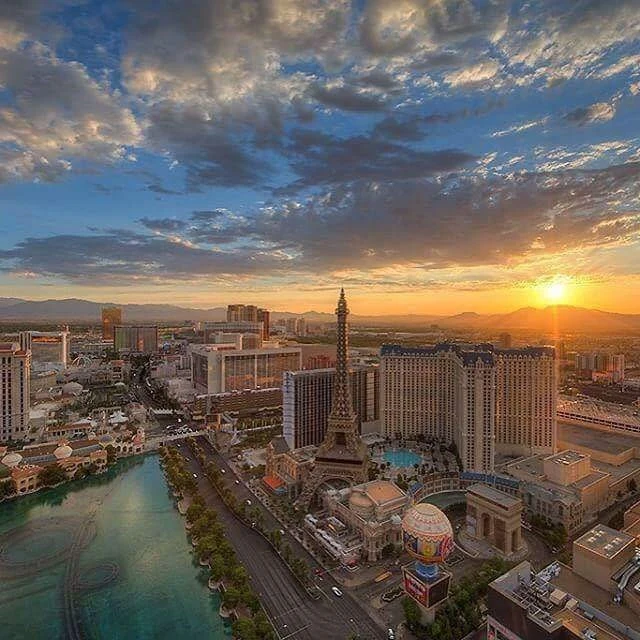 Vegas Cosmo.jpg